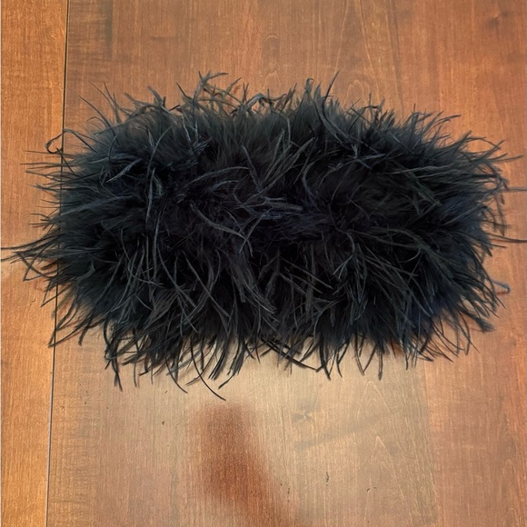 Lamarque Zaina Top in Black - Picture 5 of 7